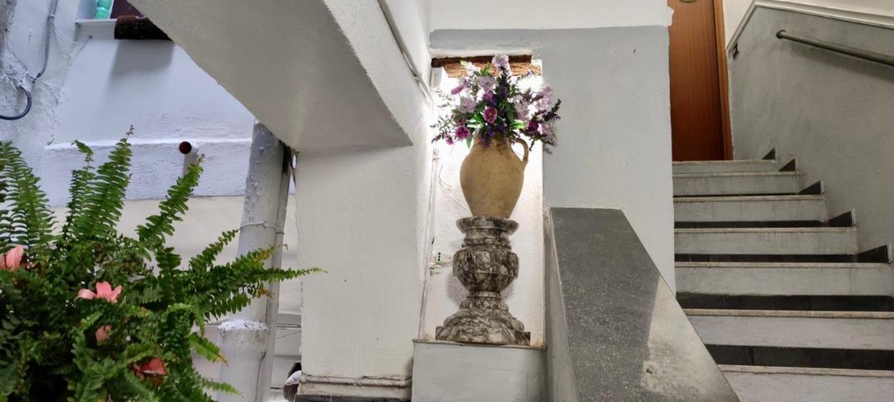 Centro Storico S Chiara House Apartment Napoli Bagian luar foto